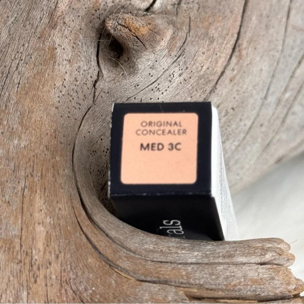 bareMinerals Original Liquid Mineral Concealer - Medium 3C